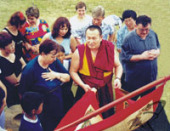 Глава традиционной буддийской Сангхи России Д.Аюшиев в Бурсомонском дугане. 2002 г. Фото М.В.Константинова