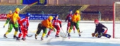 Атакуют хоккеисты СКА "Забайкалец - Энергия". Фото Ф.Н.Машечко